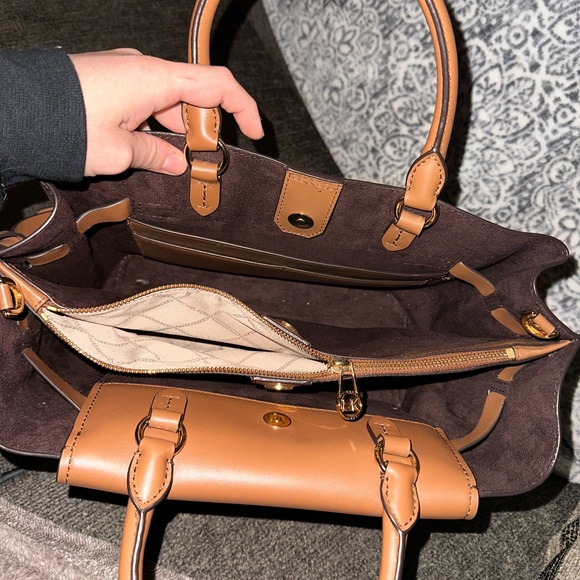 Michael Kors purse - Picture 2 of 2